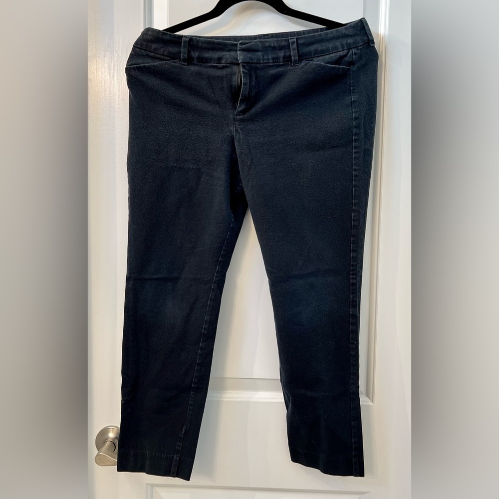 Old Navy Pixie Ankle Pants in Navy, Size 10